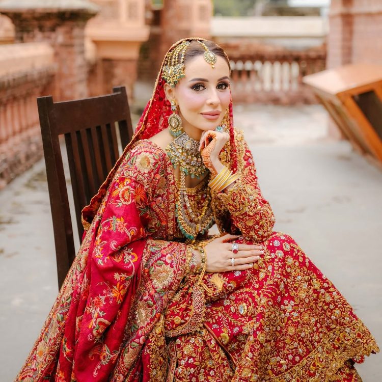 tradtional red nikah bridal lehenga with heavy kora dabka gold work UK USA Canada Dubai Australia