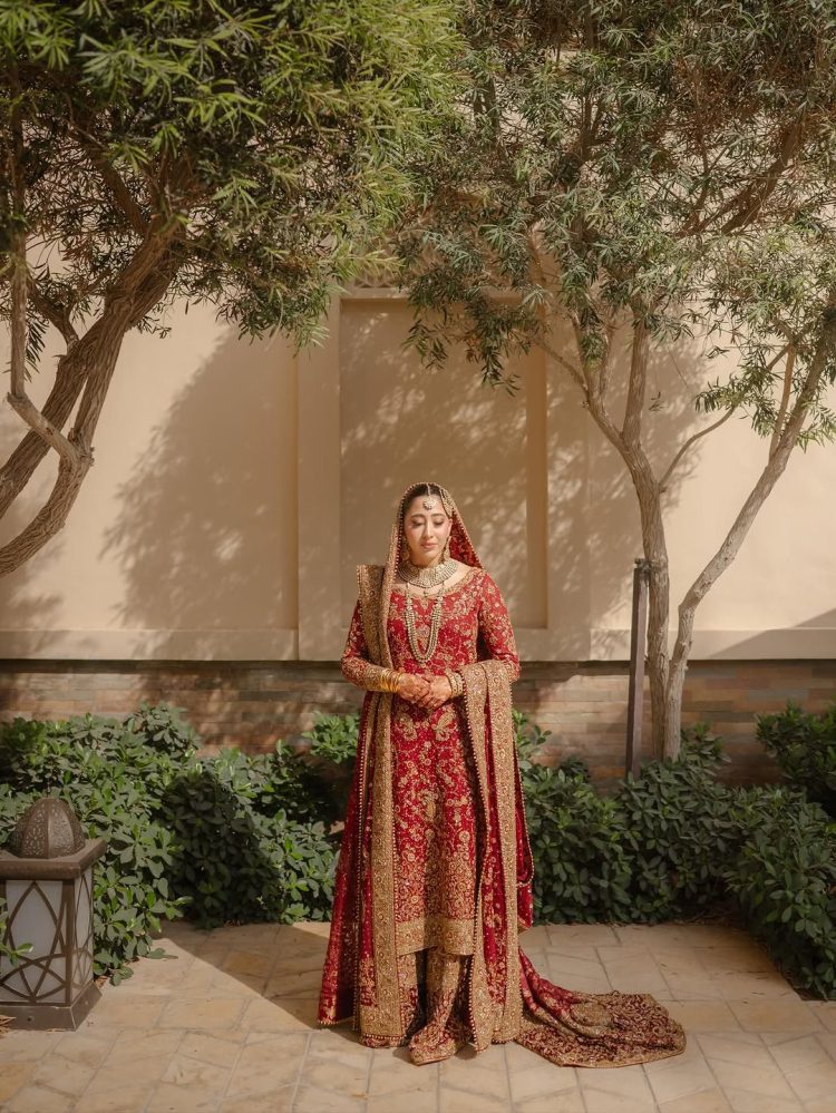 Complete Bridal Lehenga and Dupatta Set for Nikah - Image 5